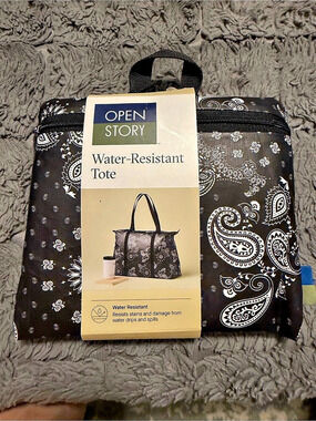 Open Story 14" Americana Packable Tote Bag Black & White Paisley